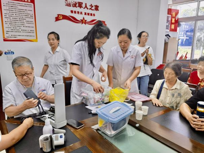 雨城區(qū)關(guān)工委社區(qū)工作團(tuán) 暑期黨史教育與心理健康關(guān)愛活動(dòng)中的營養(yǎng)健康咨詢服務(wù)